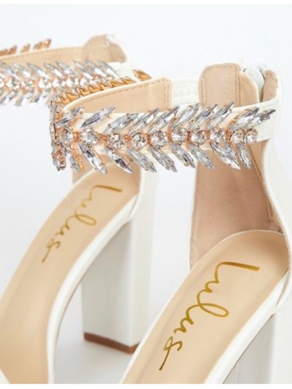 Lulu’s Mylan Heels - Picture 2 of 4